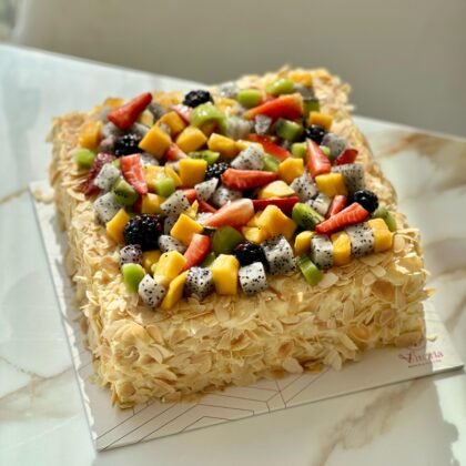 Mix Fruits Custard Cake
